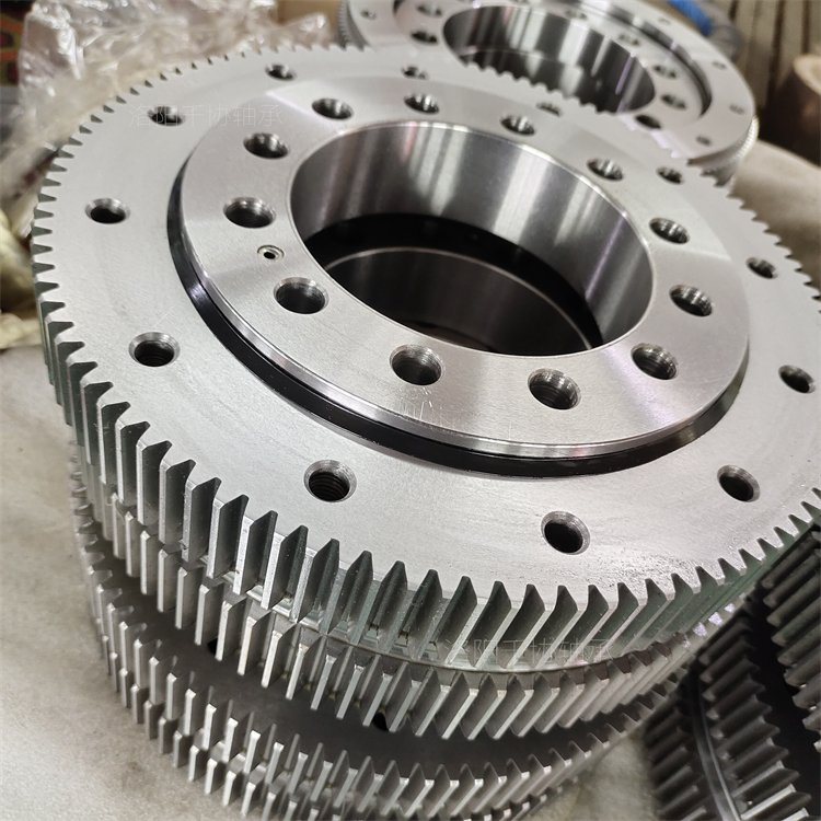 轉(zhuǎn)盤回轉(zhuǎn)支承軸承怎么安裝？安裝流程及注意事項